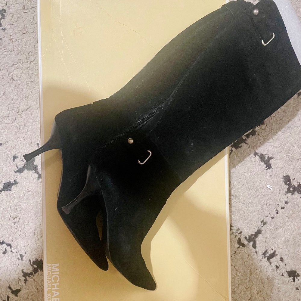 Michael Kors Olivia Boot-Size 6 1/2